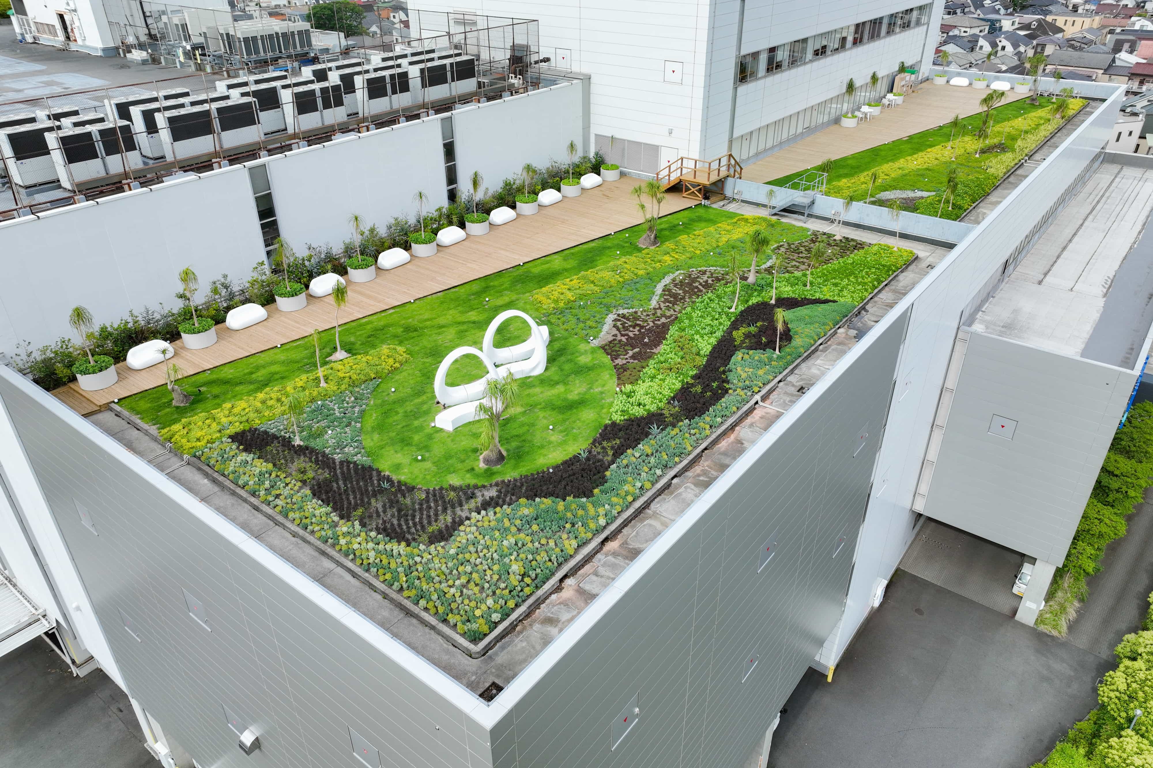 そら植物園株式会社 東京事務所の正社員 職人・現場スタッフ 公園・施設管理 都市緑化・ランドスケープ お庭・植木求人イメージ